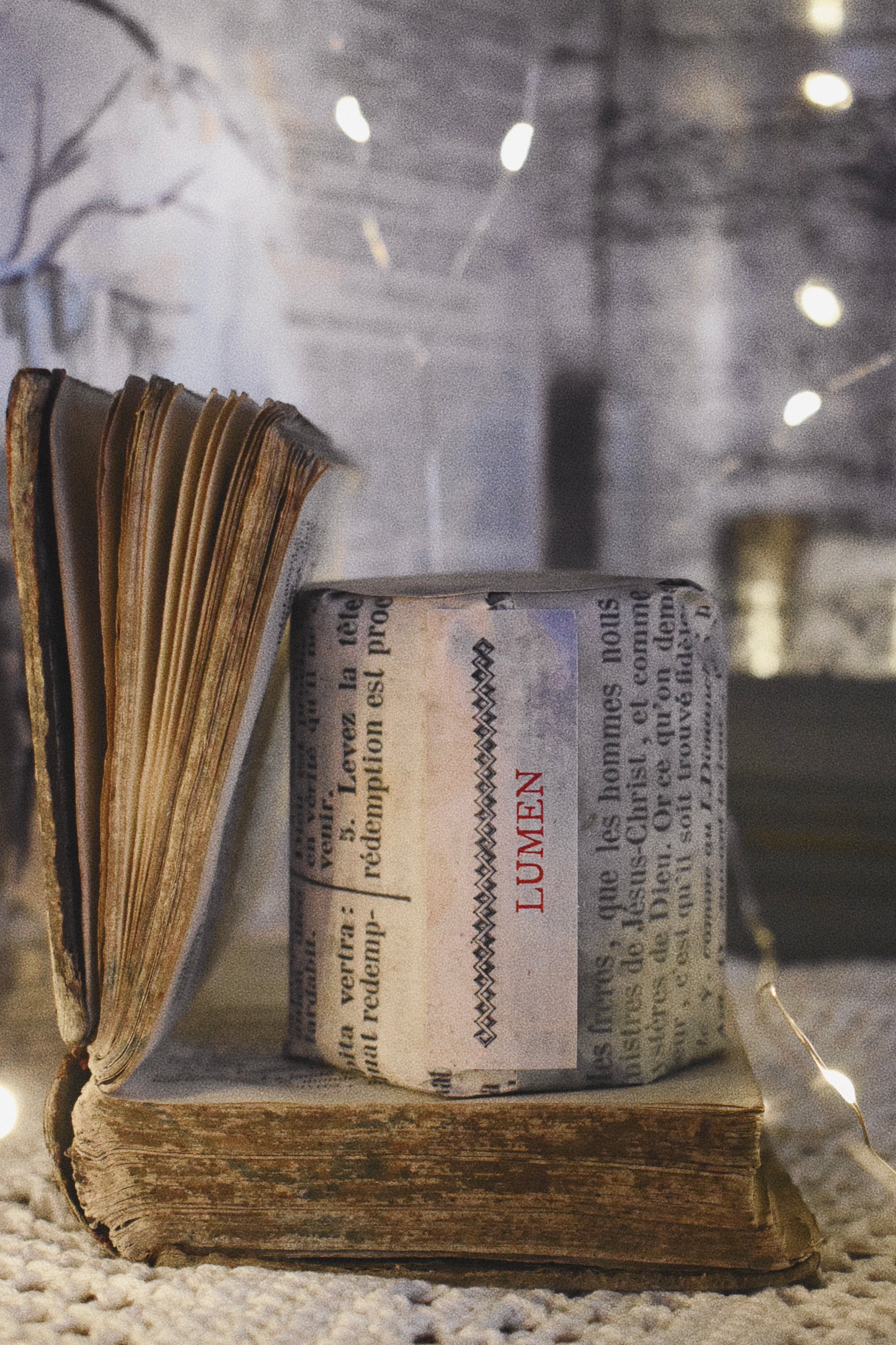 lumen: bergamot, cedarwood, tonka bean