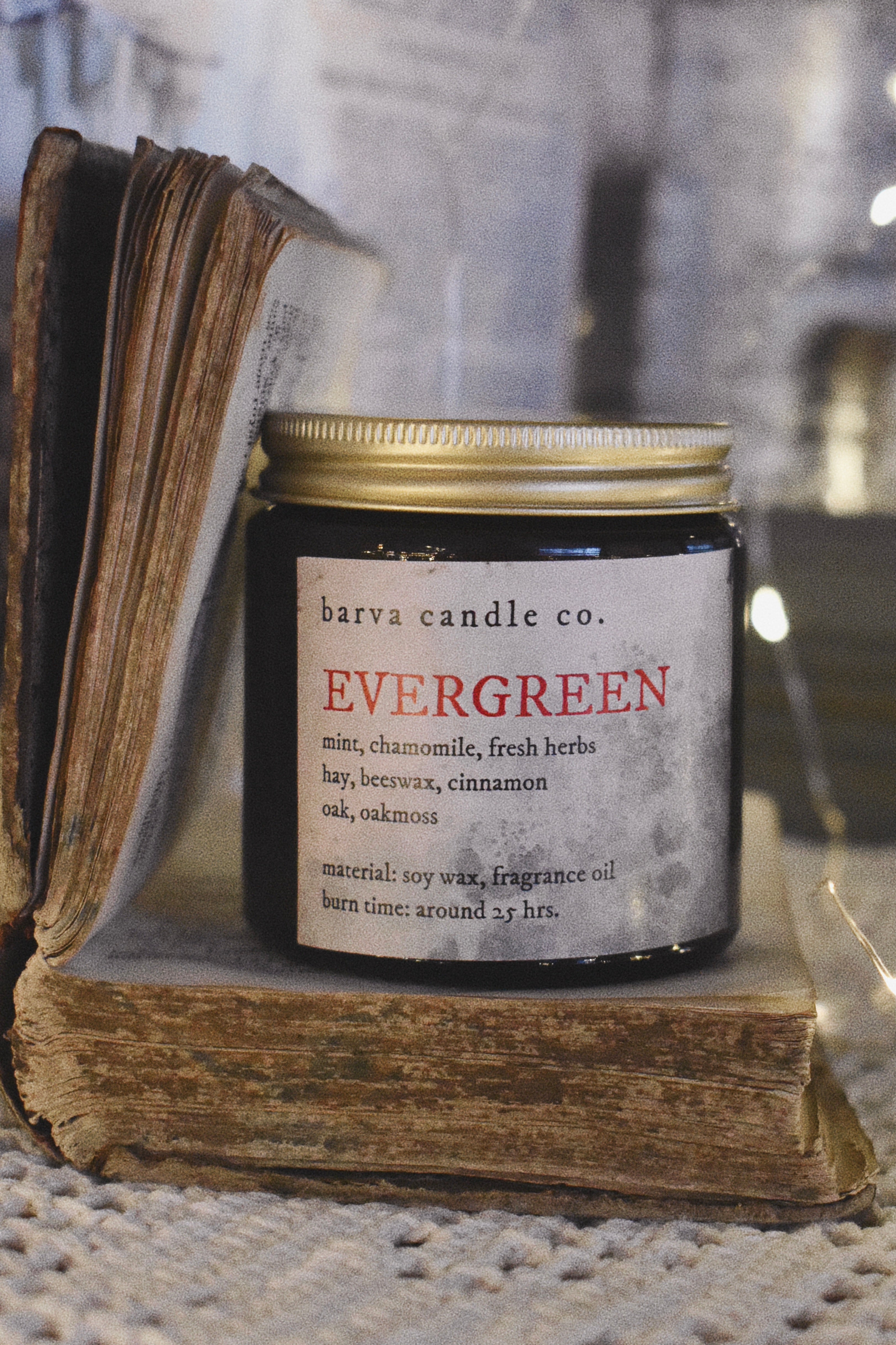 evergreen: chamomile, hay, oak moss