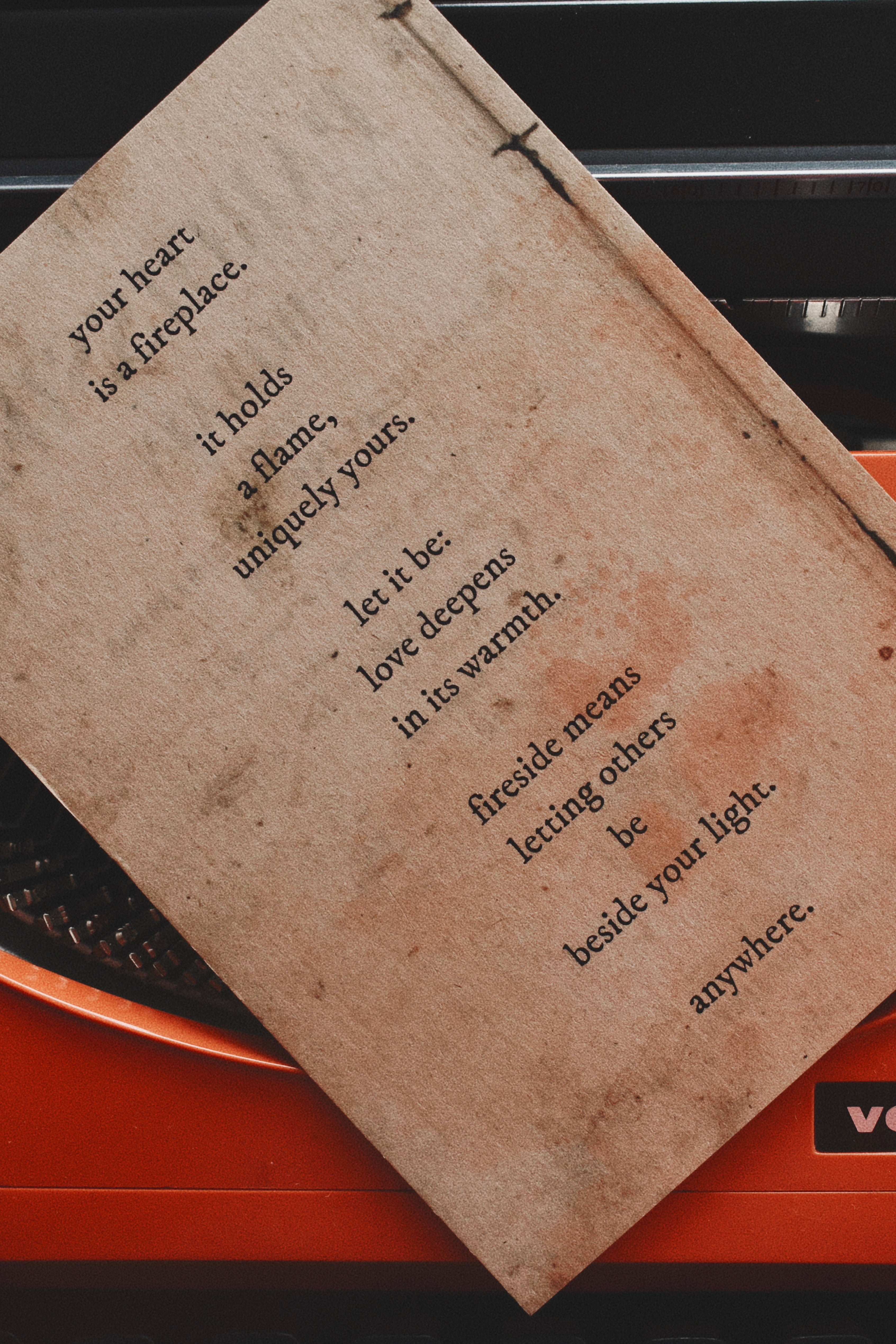 fireside: cardamom, eucalyptus, amber, cedarwood